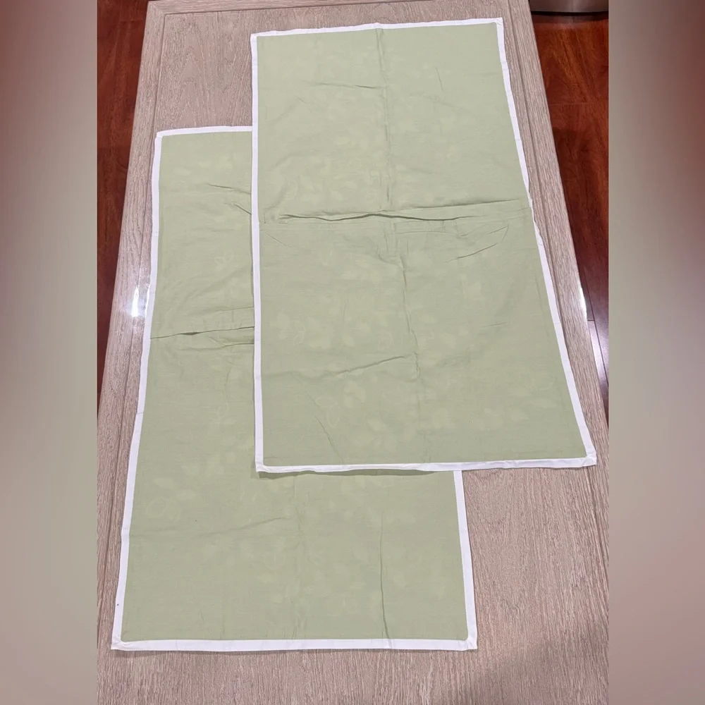 Green Leaf Patterned Pillow Covers